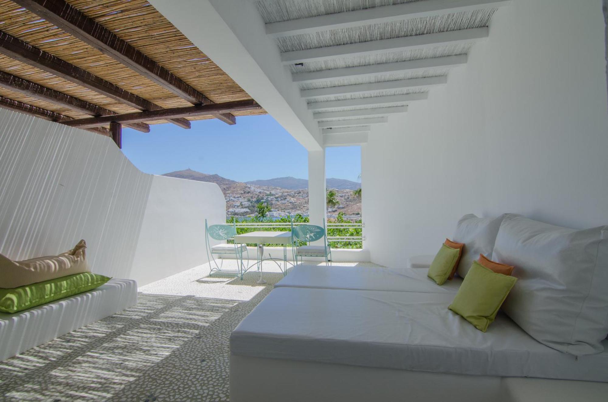 Agalia Luxury Suites Koumpara الغرفة الصورة